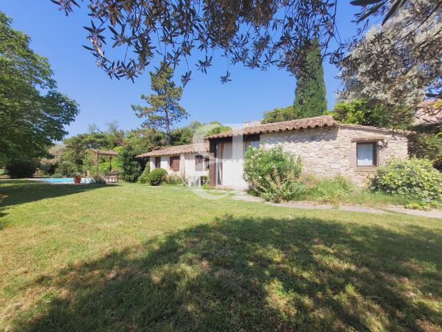 Maison 7 pièces 200 m²