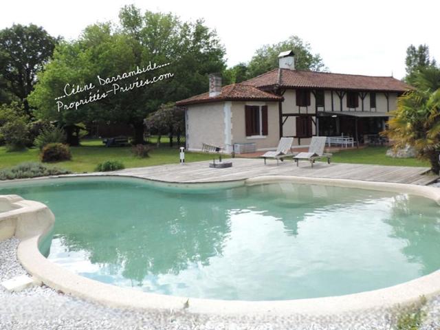 Maison 7 pièces 200 m²