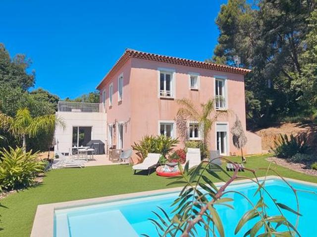 Maison 7 pièces 200 m²