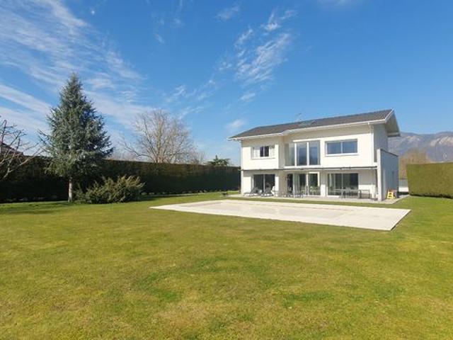 Maison 7 pièces 200 m²