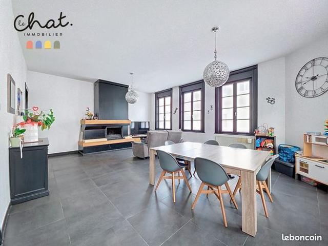 Maison 7 pièces 200 m²