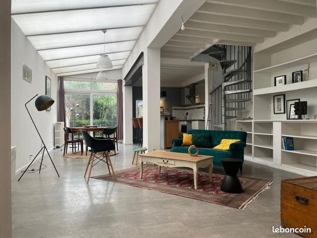 Maison 7 pièces 200 m²