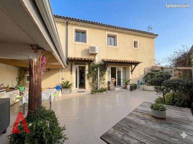 Maison 7 pièces 200 m²