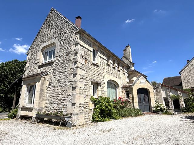 Maison 7 pièces 200 m²