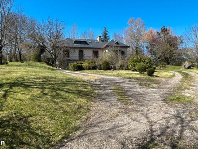Maison 7 pièces 200 m²
