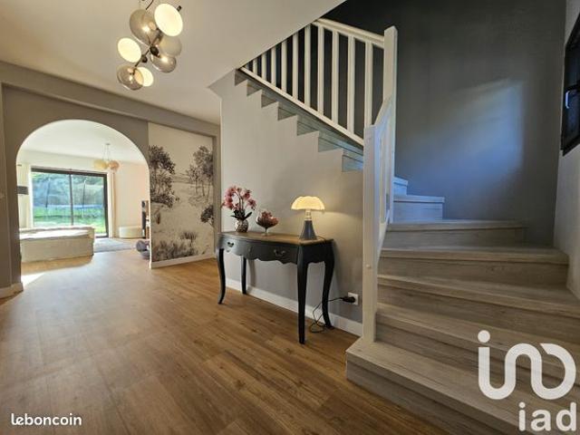 Maison 7 pièces 200 m²