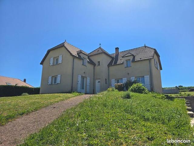 Maison 7 pièces 200 m²