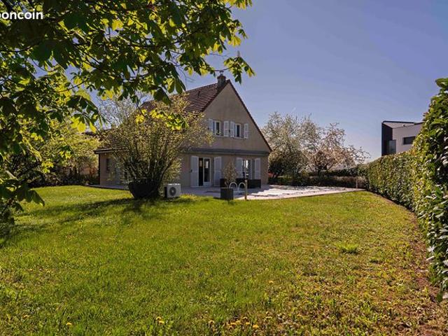 Maison 7 pièces 200 m²