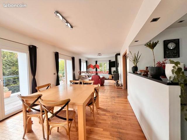 Maison 7 pièces 200 m²
