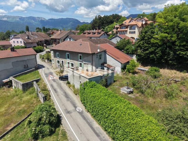Maison 7 pièces 200 m²