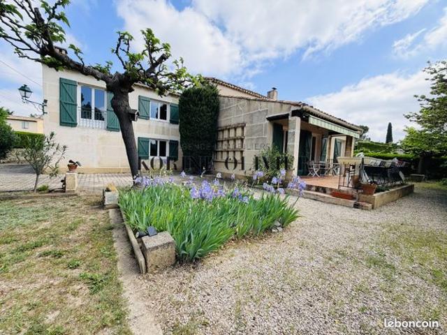 Maison 7 pièces 200 m²