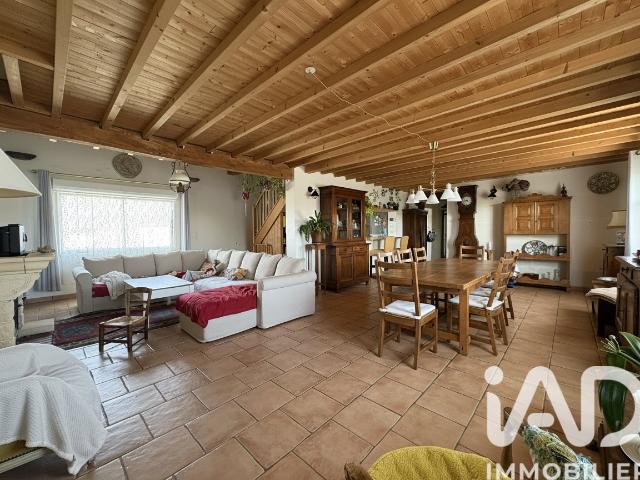 Maison 7 pièces 200 m²