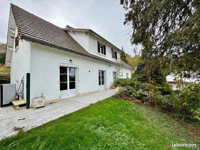 Maison 7 pièces 200 m²