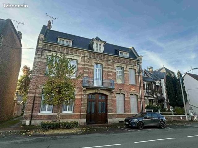 Maison 7 pièces 200 m²