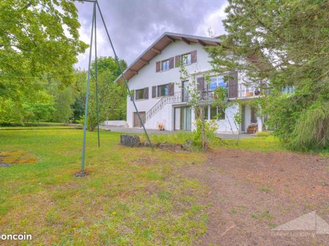 Maison 7 pièces 200 m²
