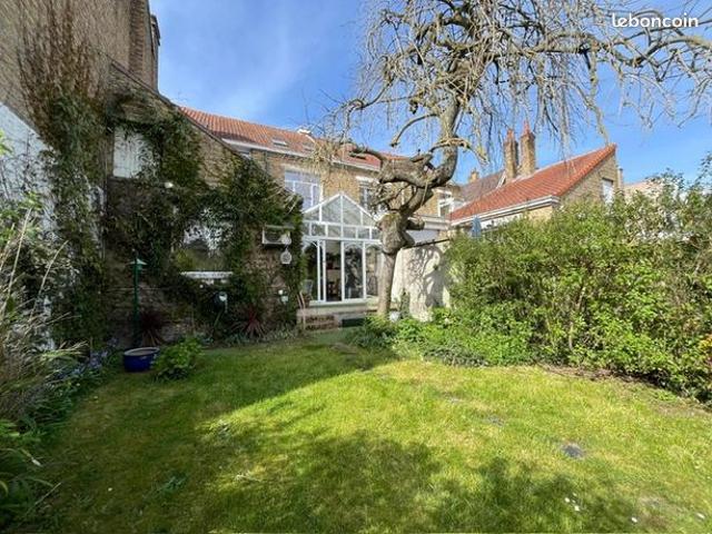 Maison 7 pièces 200 m²