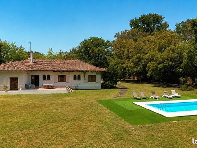 Maison 7 pièces 200 m²