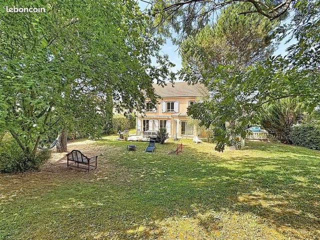 Maison 7 pièces 200 m²