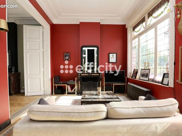 Maison 7 pièces 200 m²