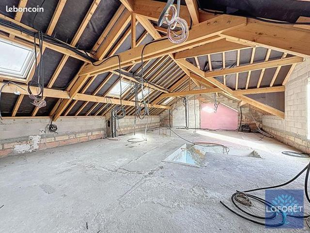 Maison 7 pièces 200 m²