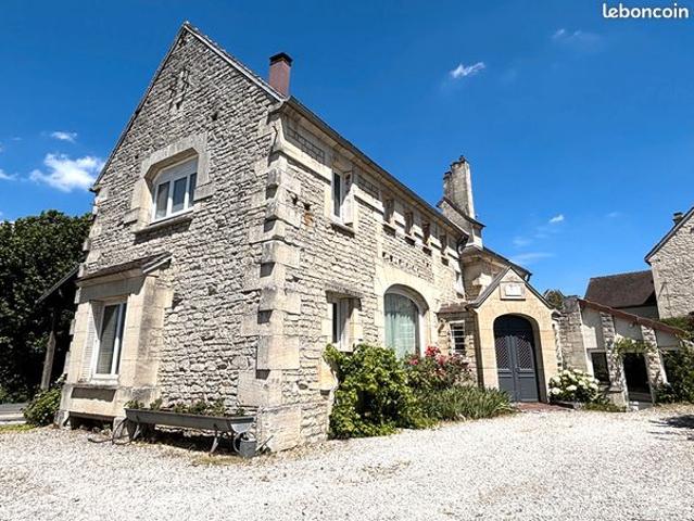 Maison 7 pièces 200 m²