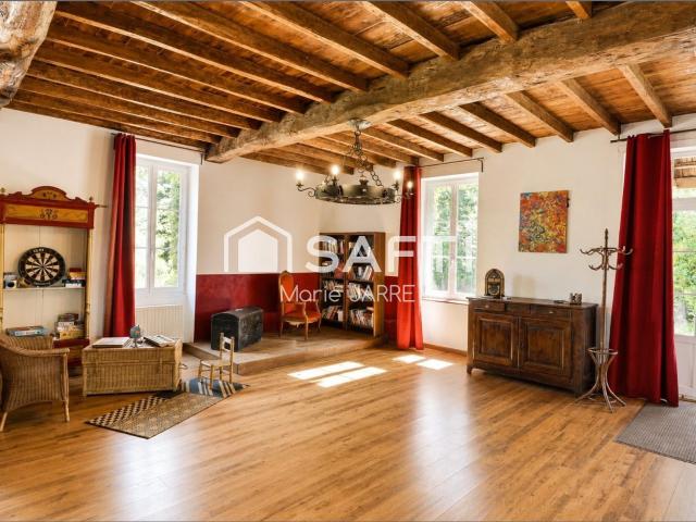 Maison 7 pièces 200 m²