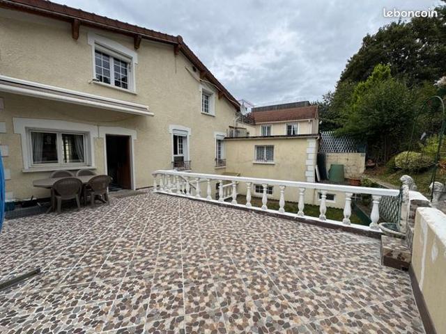 Maison 7 pièces 200 m²