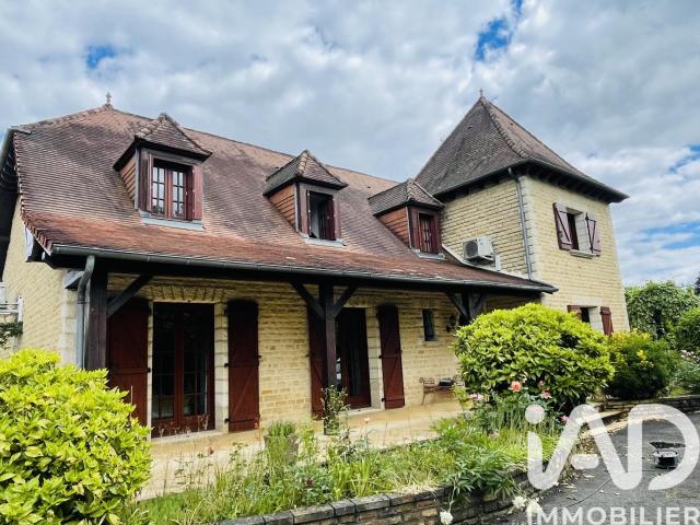 Maison 7 pièces 200 m²