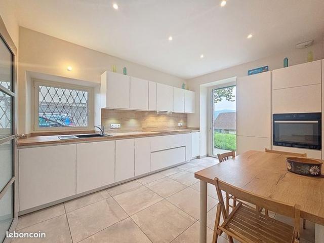Maison 7 pièces 200 m²
