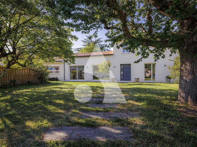 Maison 7 pièces 200 m²
