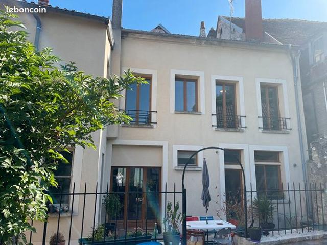 Maison 7 pièces 200 m²