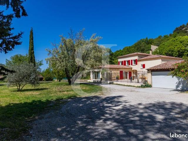 Maison 7 pièces 200 m²