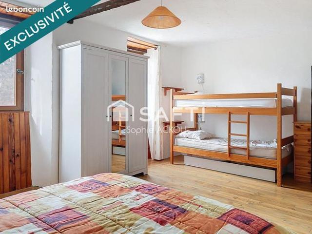 Maison 7 pièces 200 m²