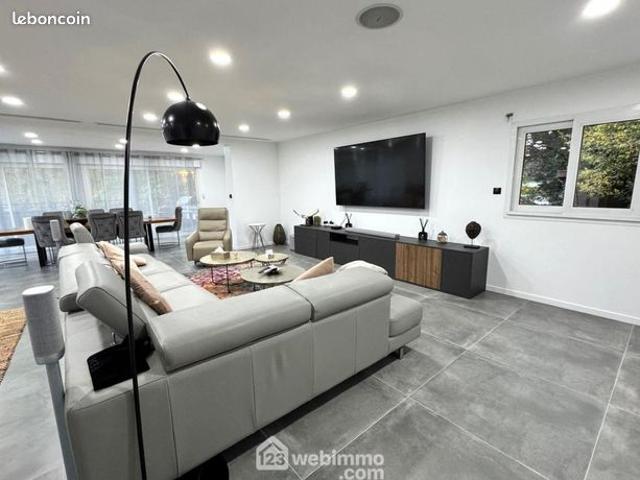 Maison 7 pièces 200 m²