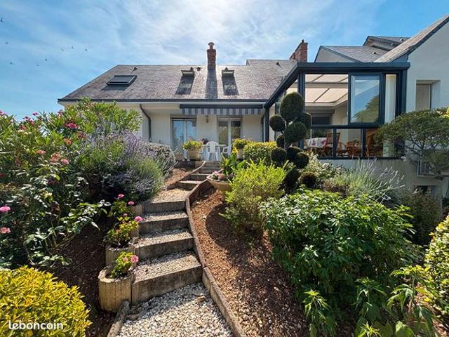 Maison 7 pièces 200 m²