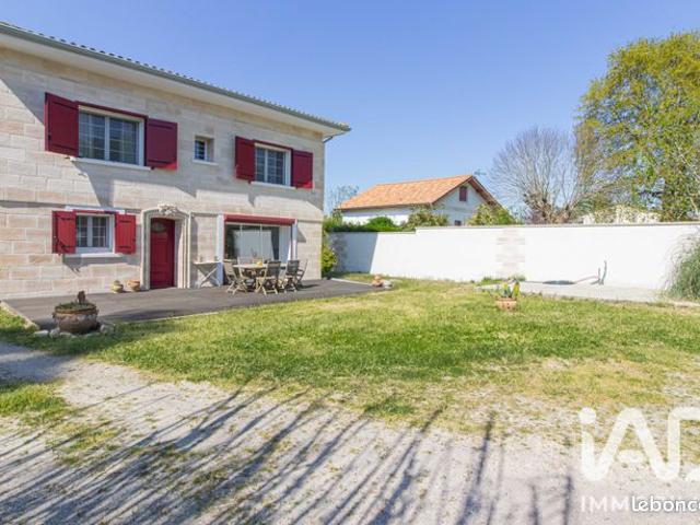 Maison 7 pièces 200 m²