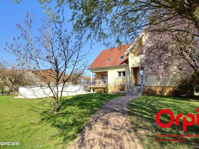 Maison 7 pièces 200 m²