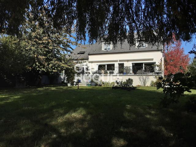 Maison 7 pièces 200 m²