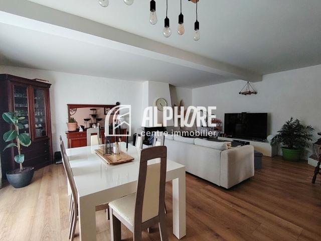 Maison 7 pièces 200 m²