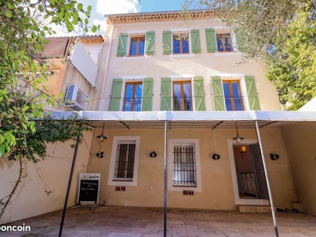Maison 7 pièces 200 m²
