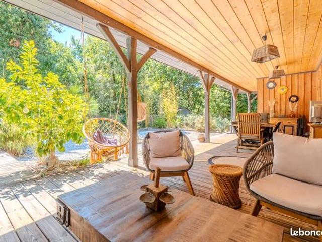 Maison 7 pièces 200 m²