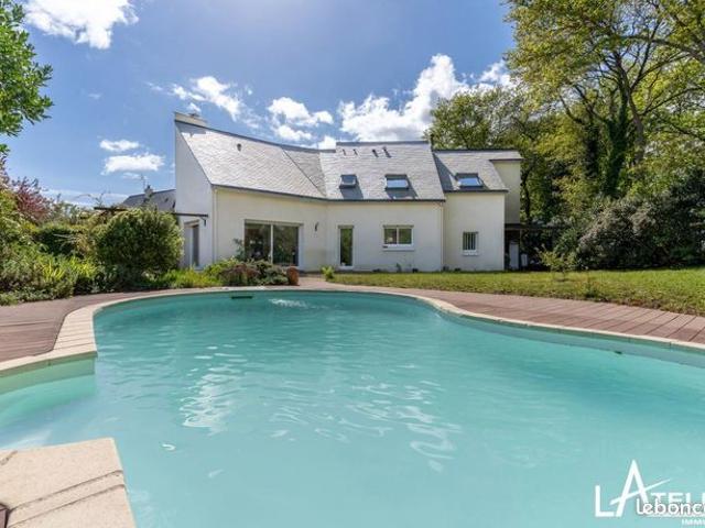 Maison 7 pièces 200 m²