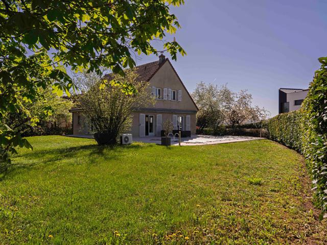 Maison 7 pièces 200 m²