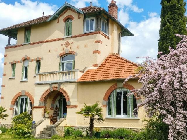 Maison 7 pièces 200 m²