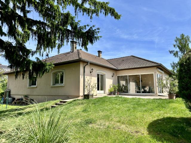 Maison 7 pièces 200 m²