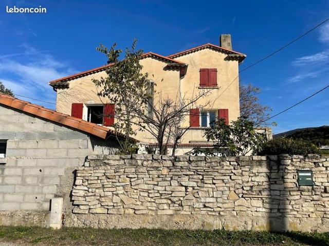 Maison 7 pièces 200 m²