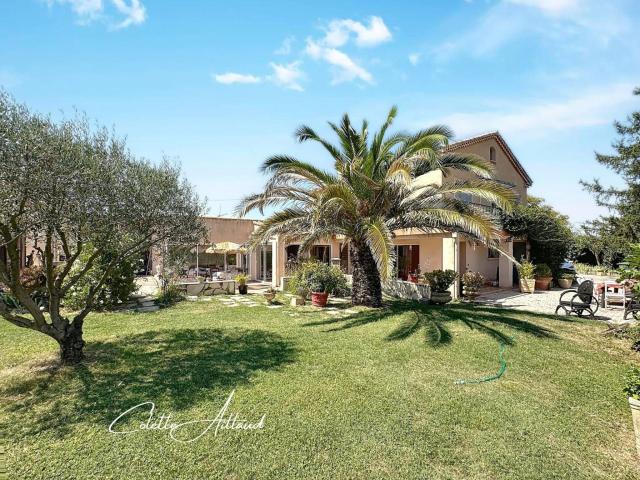 Maison 7 pièces 200 m²