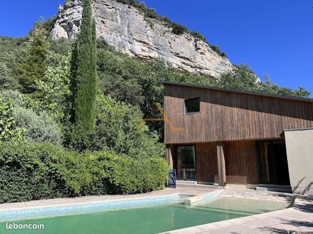 Maison 7 pièces 200 m²