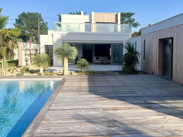Maison 7 pièces 200 m²