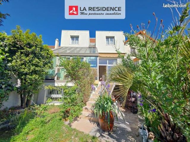 Maison 7 pièces 200 m²